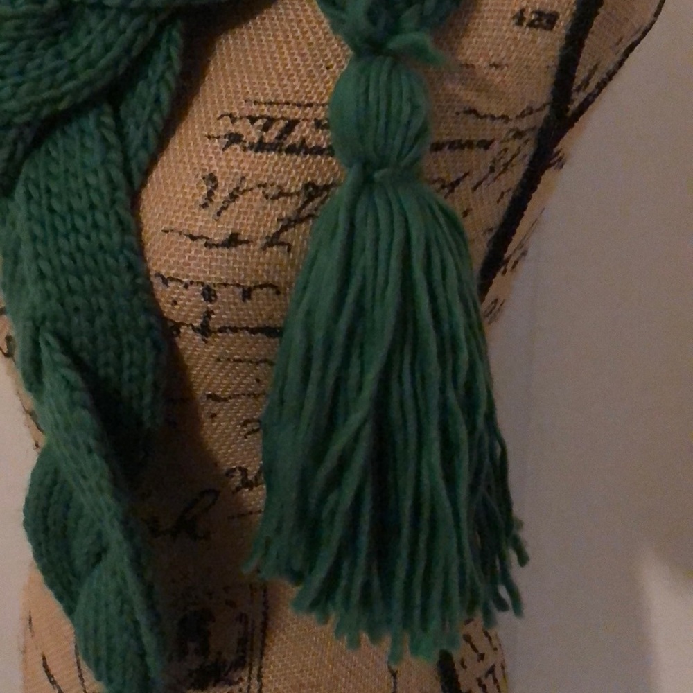 Scarf - Picture 3 of 4